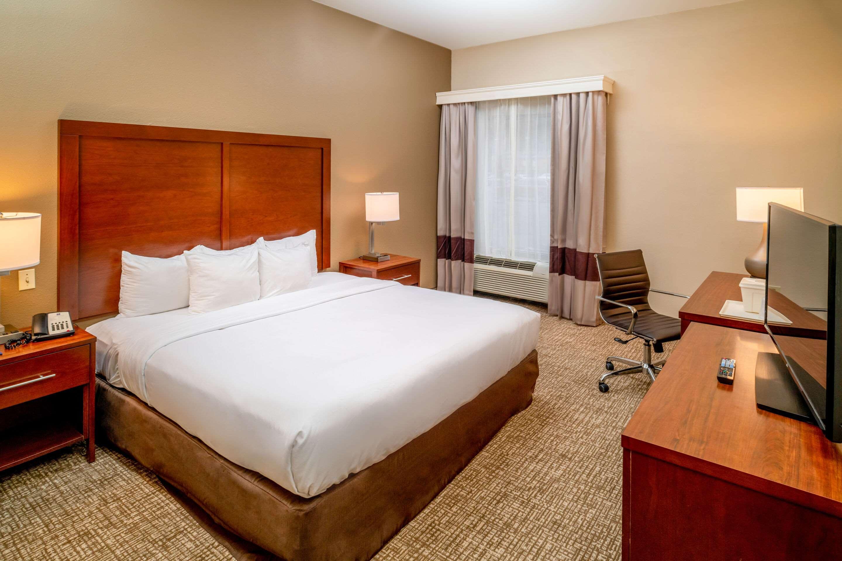 Comfort Inn & Suites Grundy Экстерьер фото
